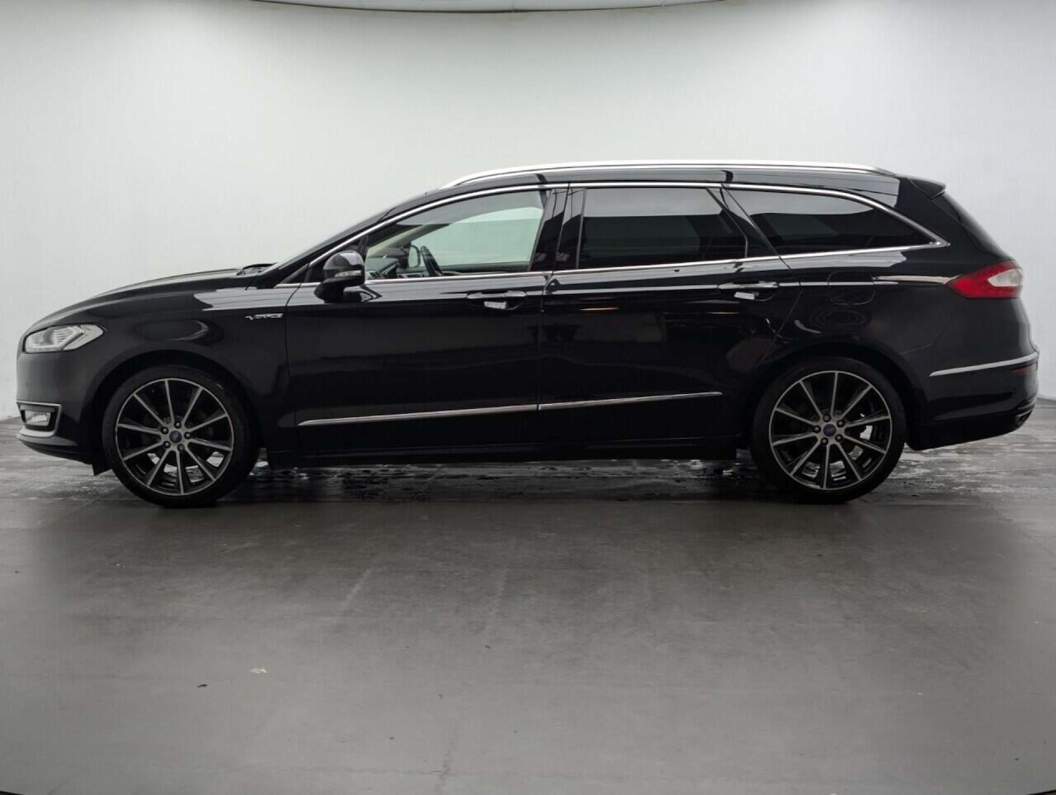 Used Ford Mondeo 2017 for sale - 77714312: Photo 5