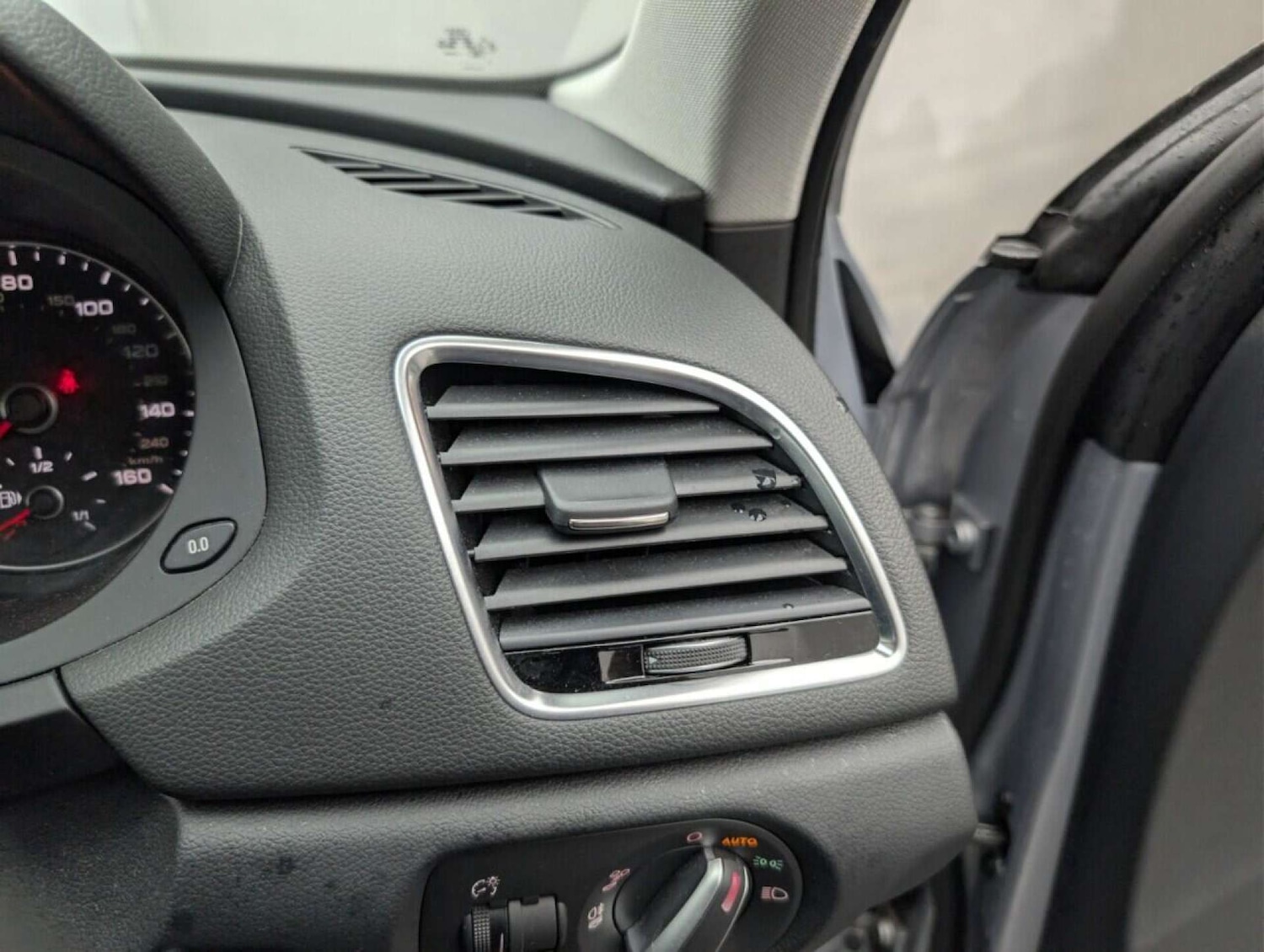 Used Audi Q3 2015 for sale - 77714423: Photo 17