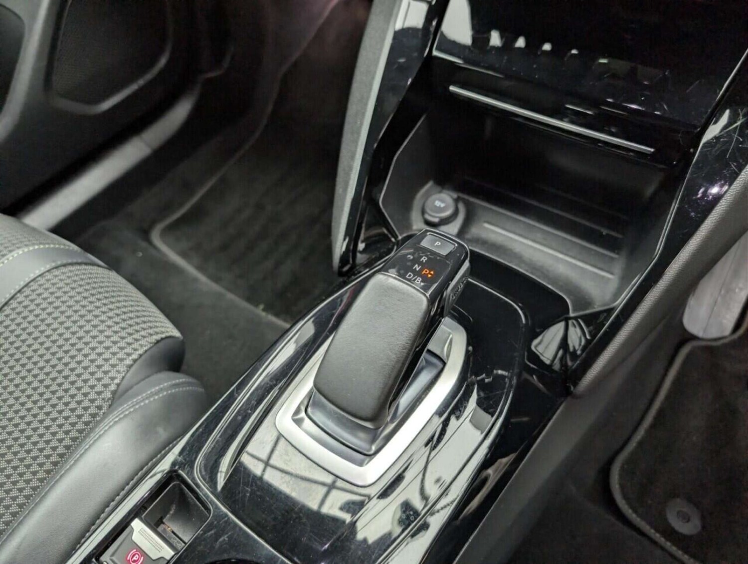 Used Peugeot E-2008 2021 for sale - 77714416: Photo 17