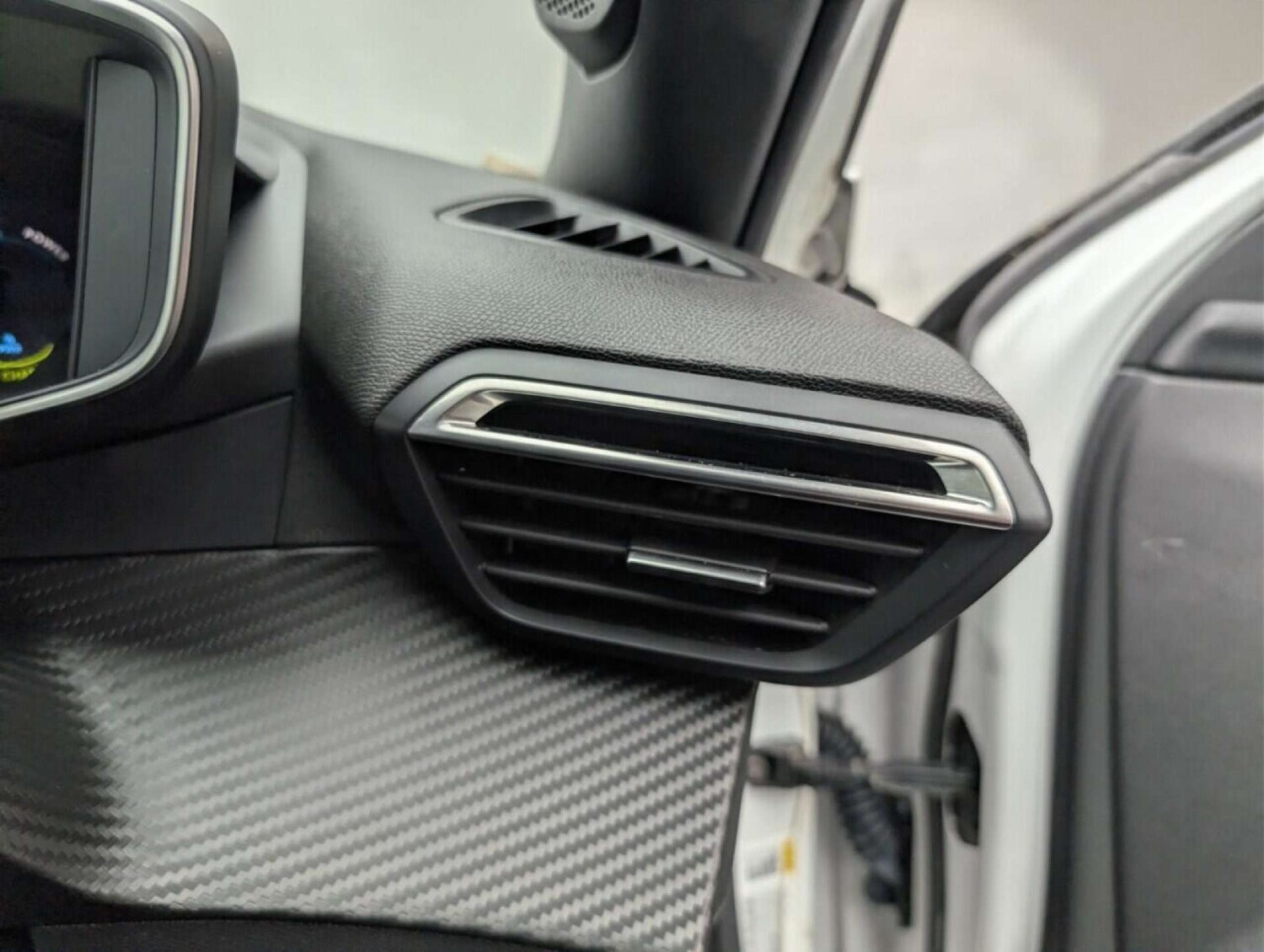 Used Peugeot E-2008 2021 for sale - 77714416: Photo 19