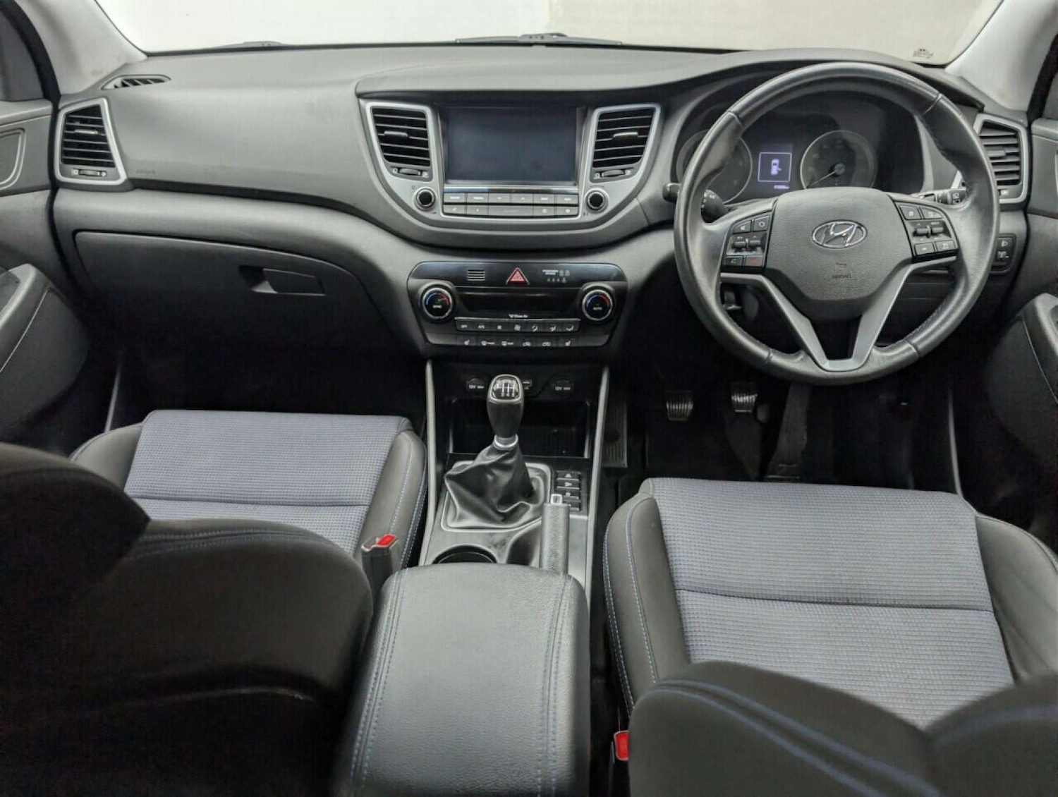 Used Hyundai TUCSON 2017 for sale - 77712990: Photo 22