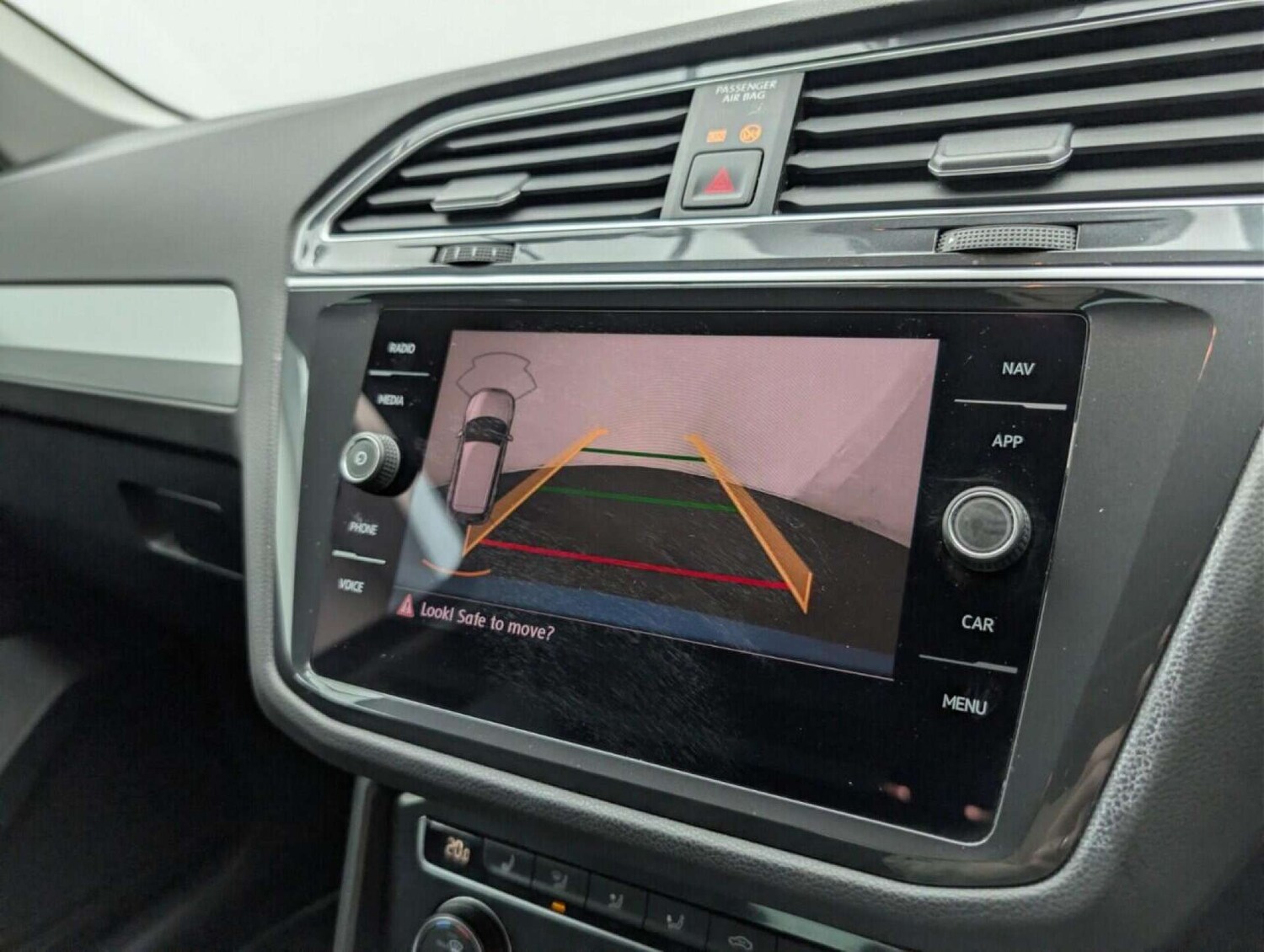 Used Volkswagen Tiguan 2019 for sale - 77713137: Photo 15