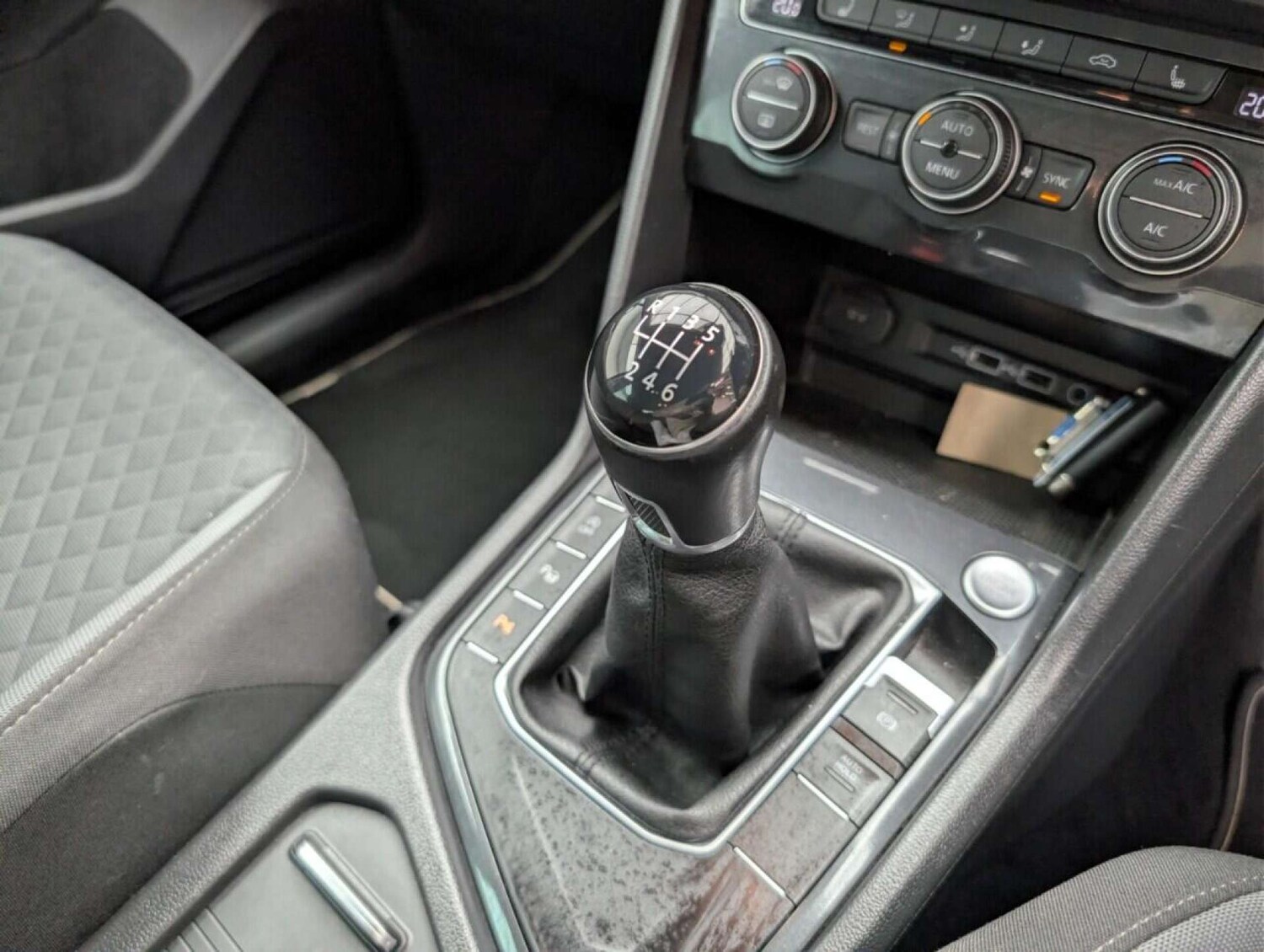 Used Volkswagen Tiguan 2019 for sale - 77713137: Photo 17