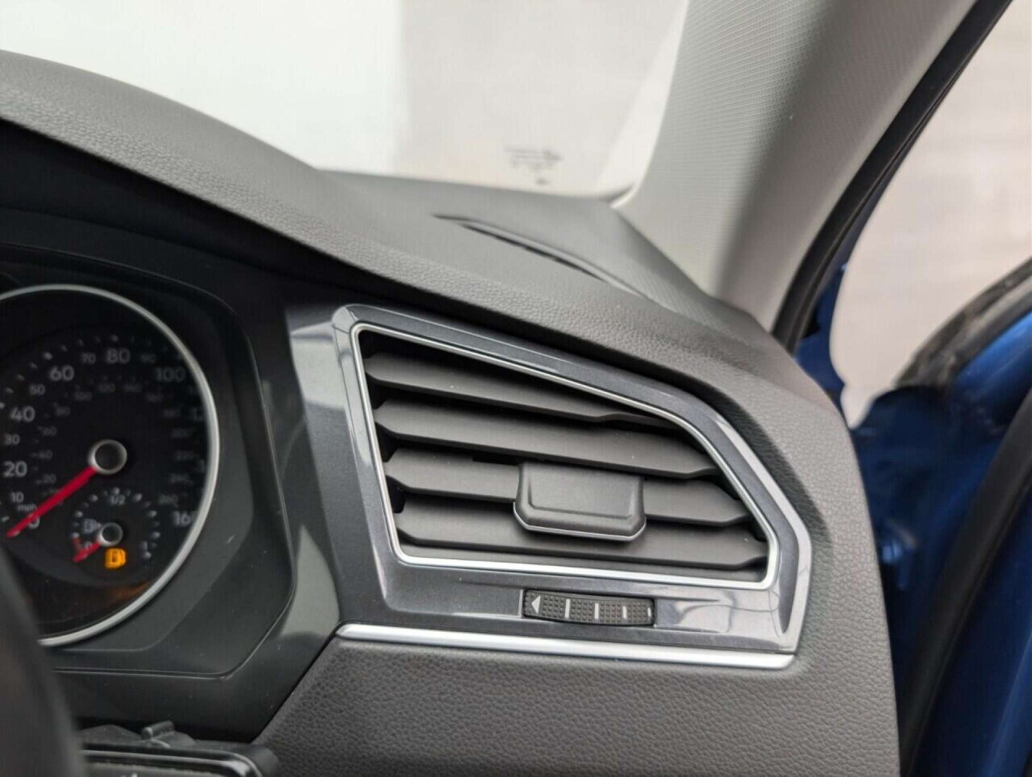 Used Volkswagen Tiguan 2019 for sale - 77713137: Photo 19