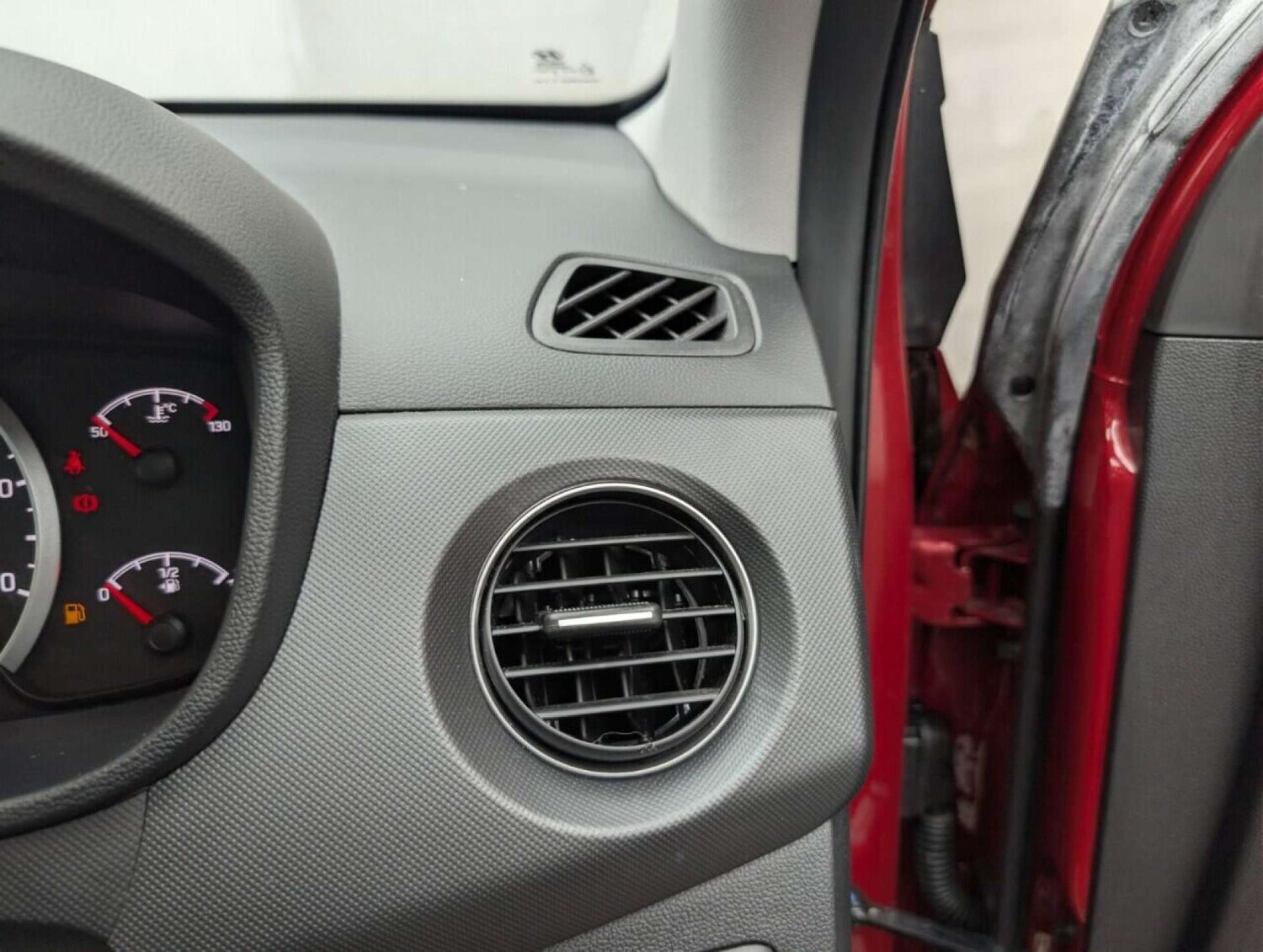 Used Hyundai i10 2017 for sale - 77713324: Photo 18