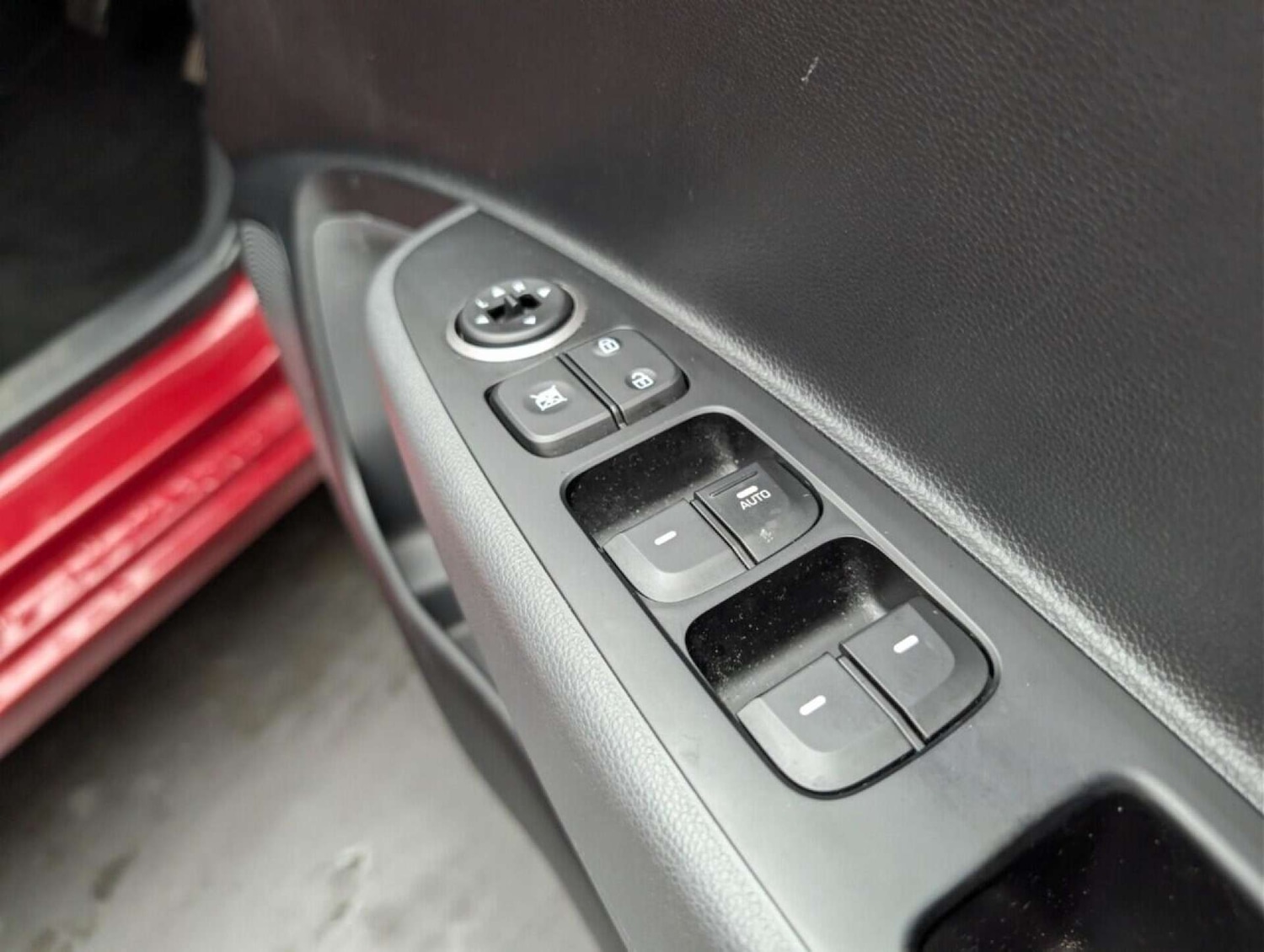 Used Hyundai i10 2017 for sale - 77713324: Photo 19