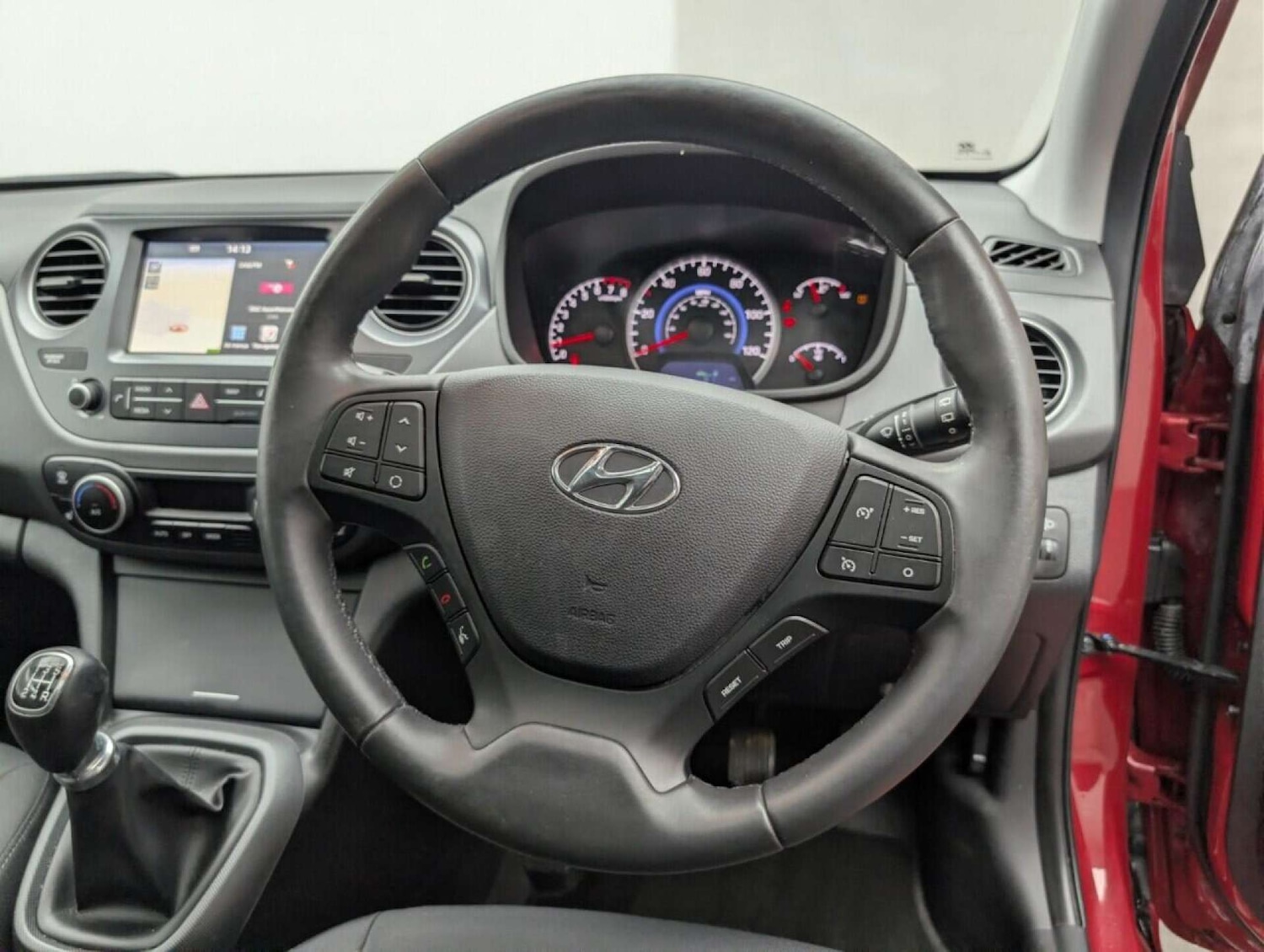 Used Hyundai i10 2017 for sale - 77713324: Photo 20