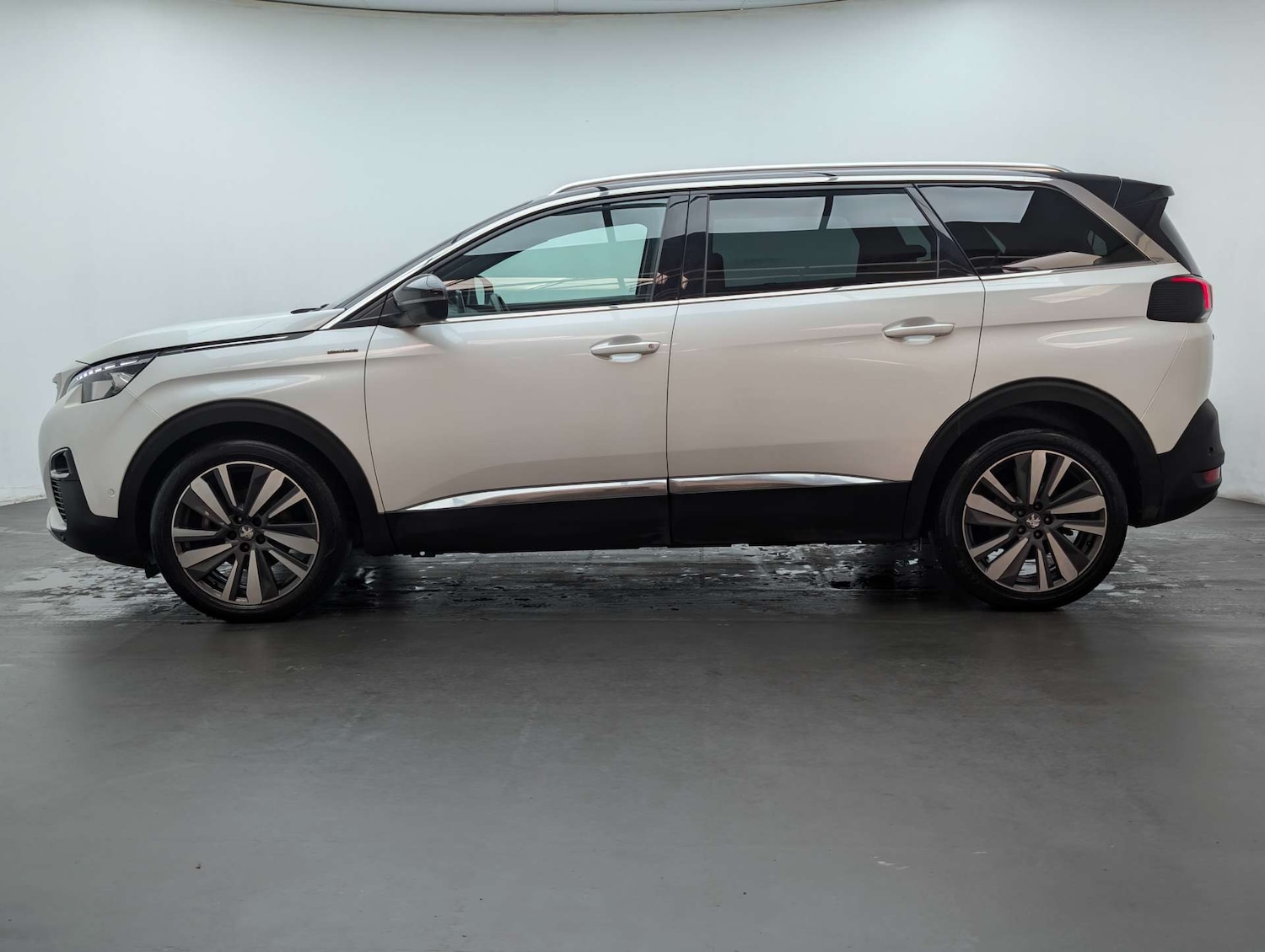 Used Peugeot 5008 2019 for sale - 77780949: Photo 5