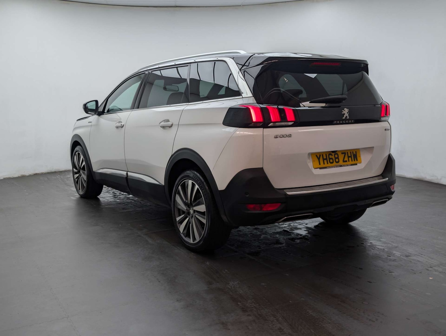 Used Peugeot 5008 2019 for sale - 77780949: Photo 6