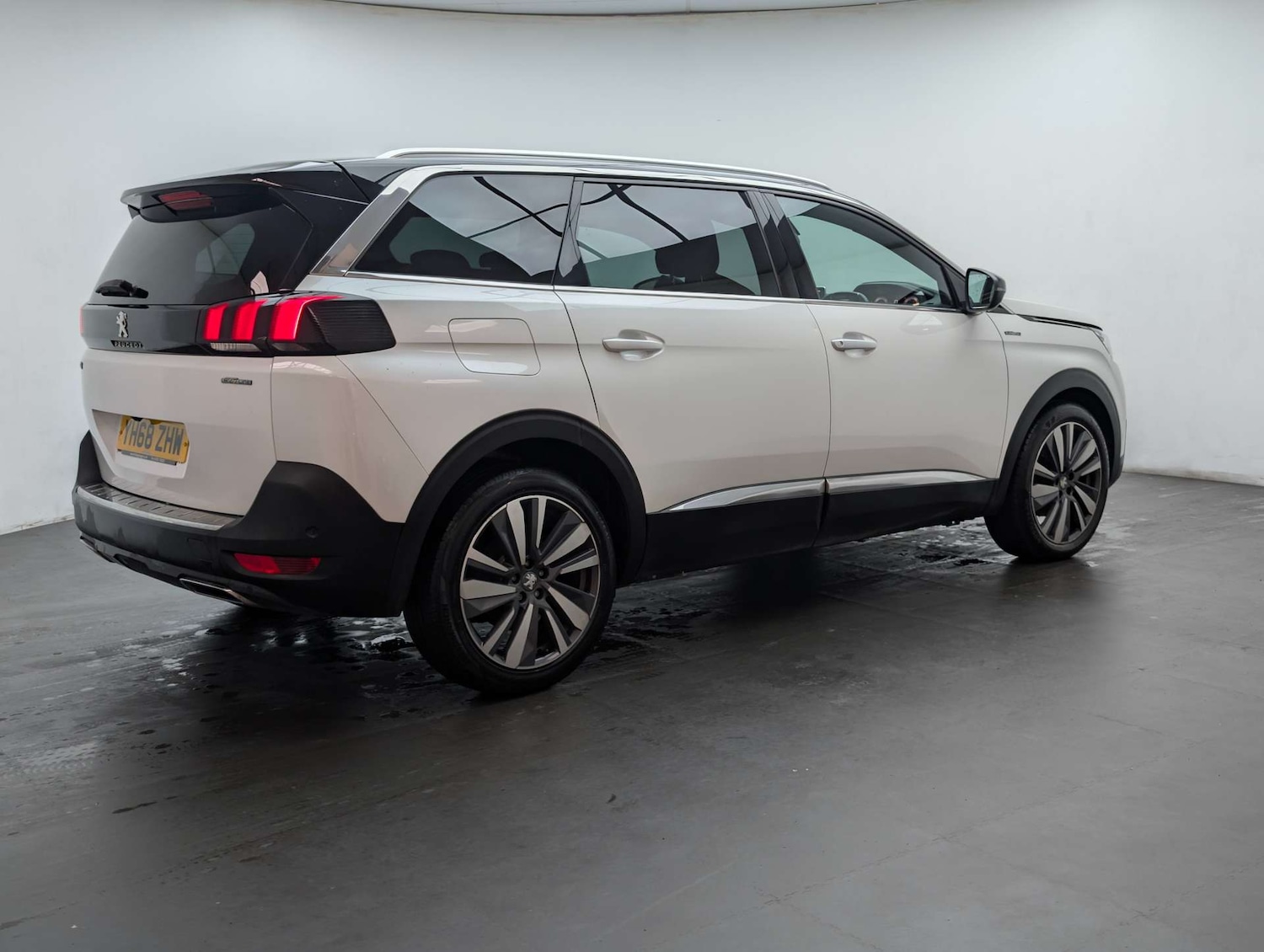 Used Peugeot 5008 2019 for sale - 77780949: Photo 8