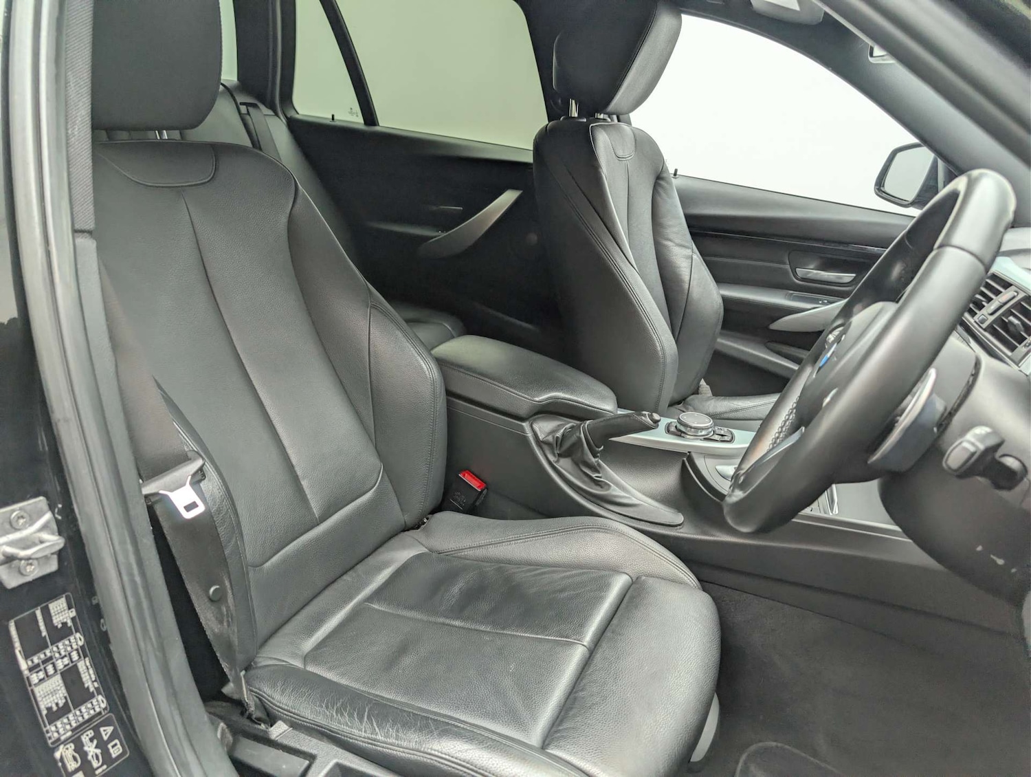 Used BMW 3 Series 2016 for sale - 77984308: Photo 30