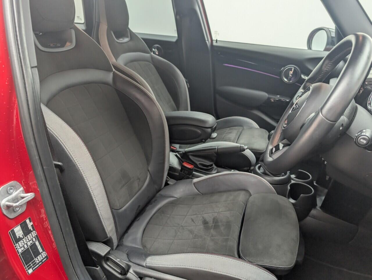 Used MINI Hatch 2021 for sale - 76423608: Photo 12