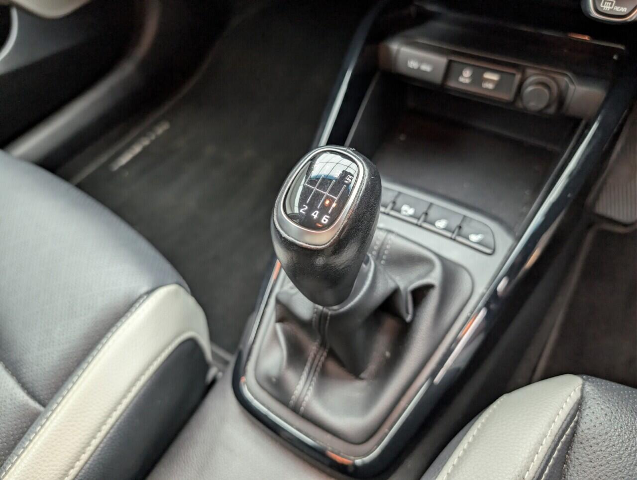 Used Kia Stonic 2020 for sale - 76613038: Photo 18