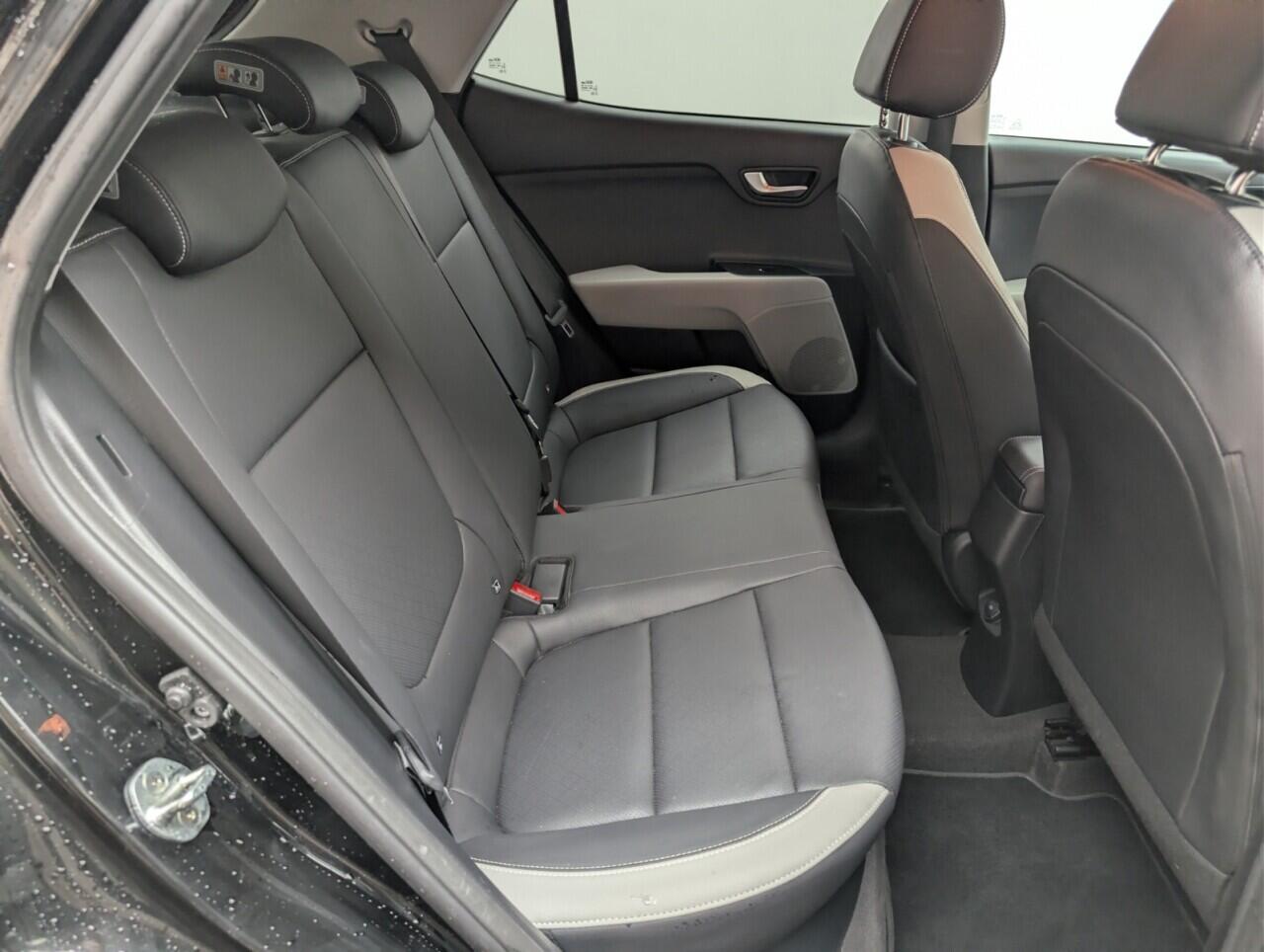 Used Kia Stonic 2020 for sale - 76613038: Photo 26