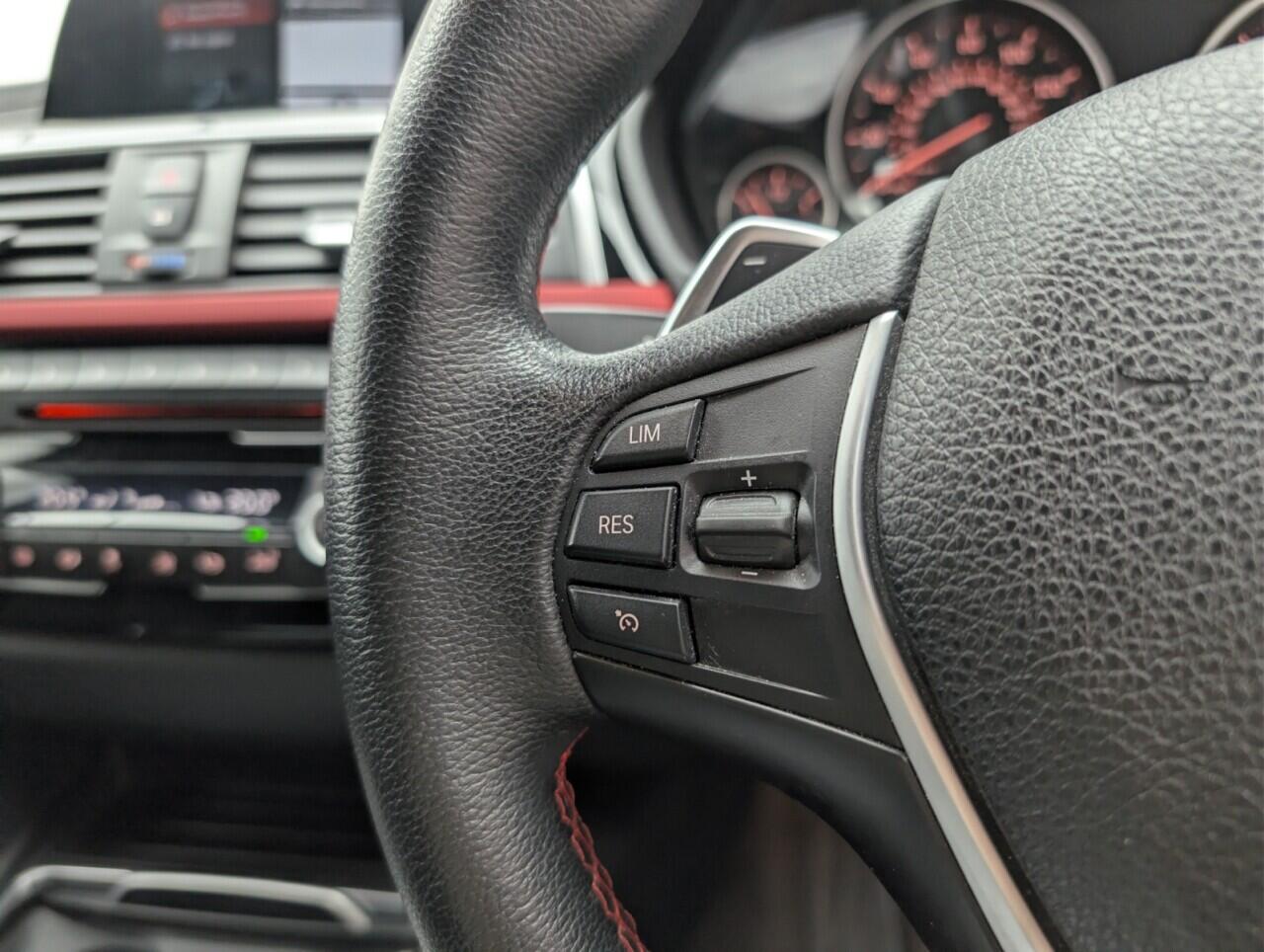 Used BMW 3 Series 2018 for sale - 77143349: Photo 17