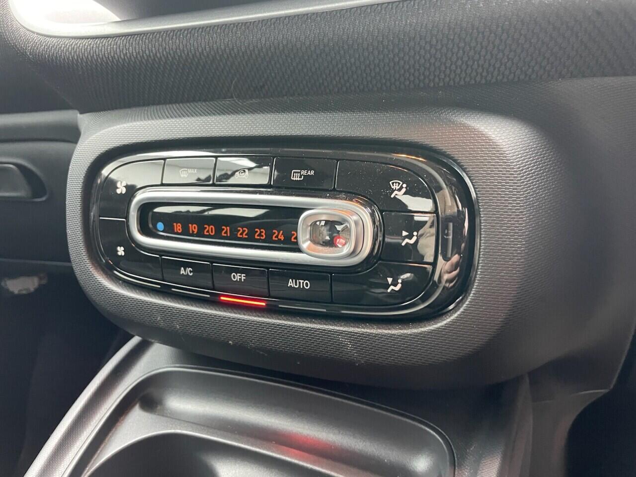 Used smart fortwo 2016 for sale - 76742936: Photo 16