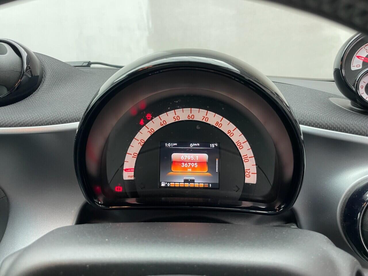 Used smart fortwo 2016 for sale - 76742936: Photo 18