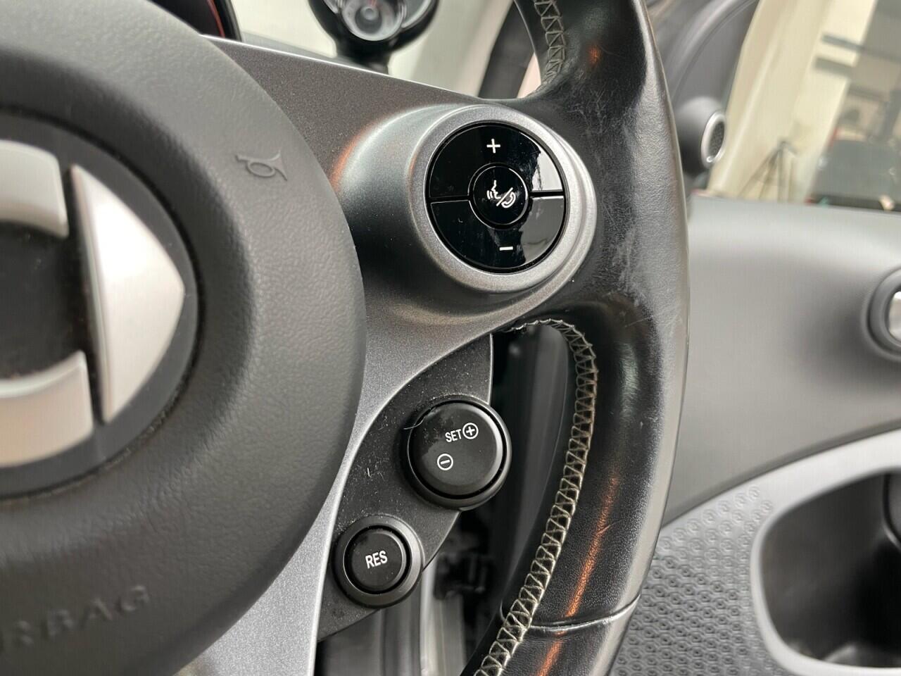 Used smart fortwo 2016 for sale - 76742936: Photo 20