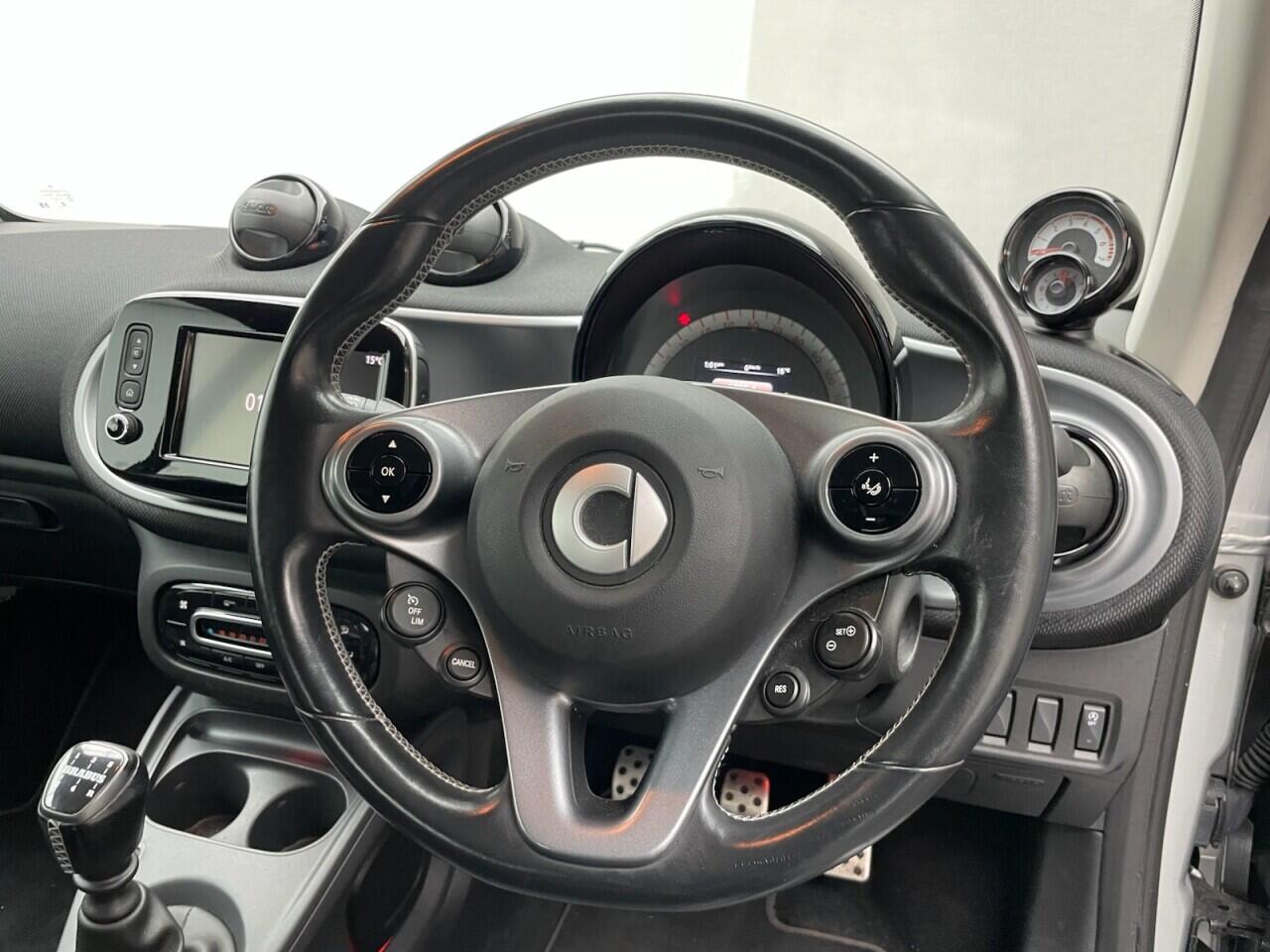 Used smart fortwo 2016 for sale - 76742936: Photo 23