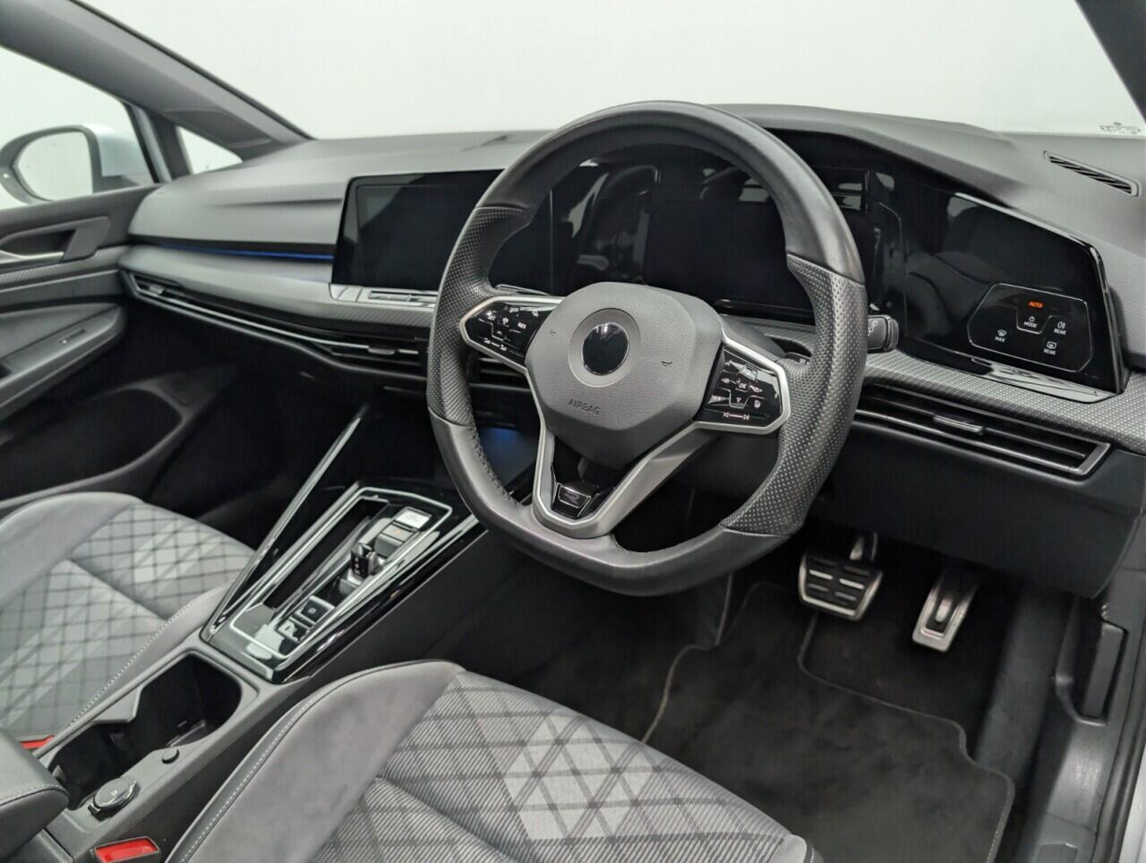 Used Volkswagen Golf 2023 for sale - 77564928: Photo 11