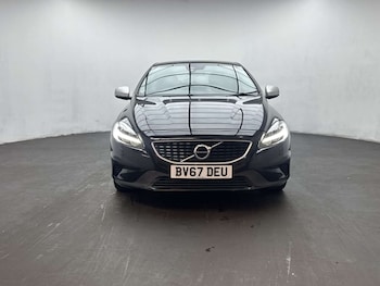 Used Volvo V40 2017 for sale - 79289363: Photo