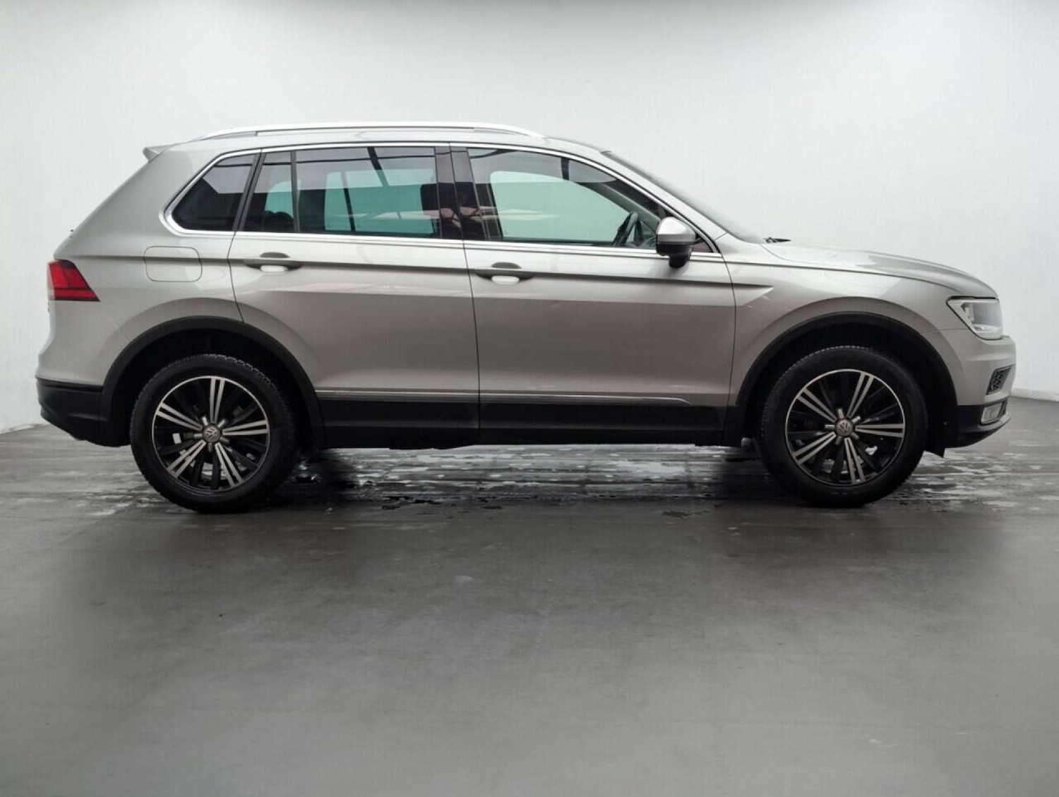 Used Volkswagen Tiguan 2016 for sale - 77714922: Photo 20