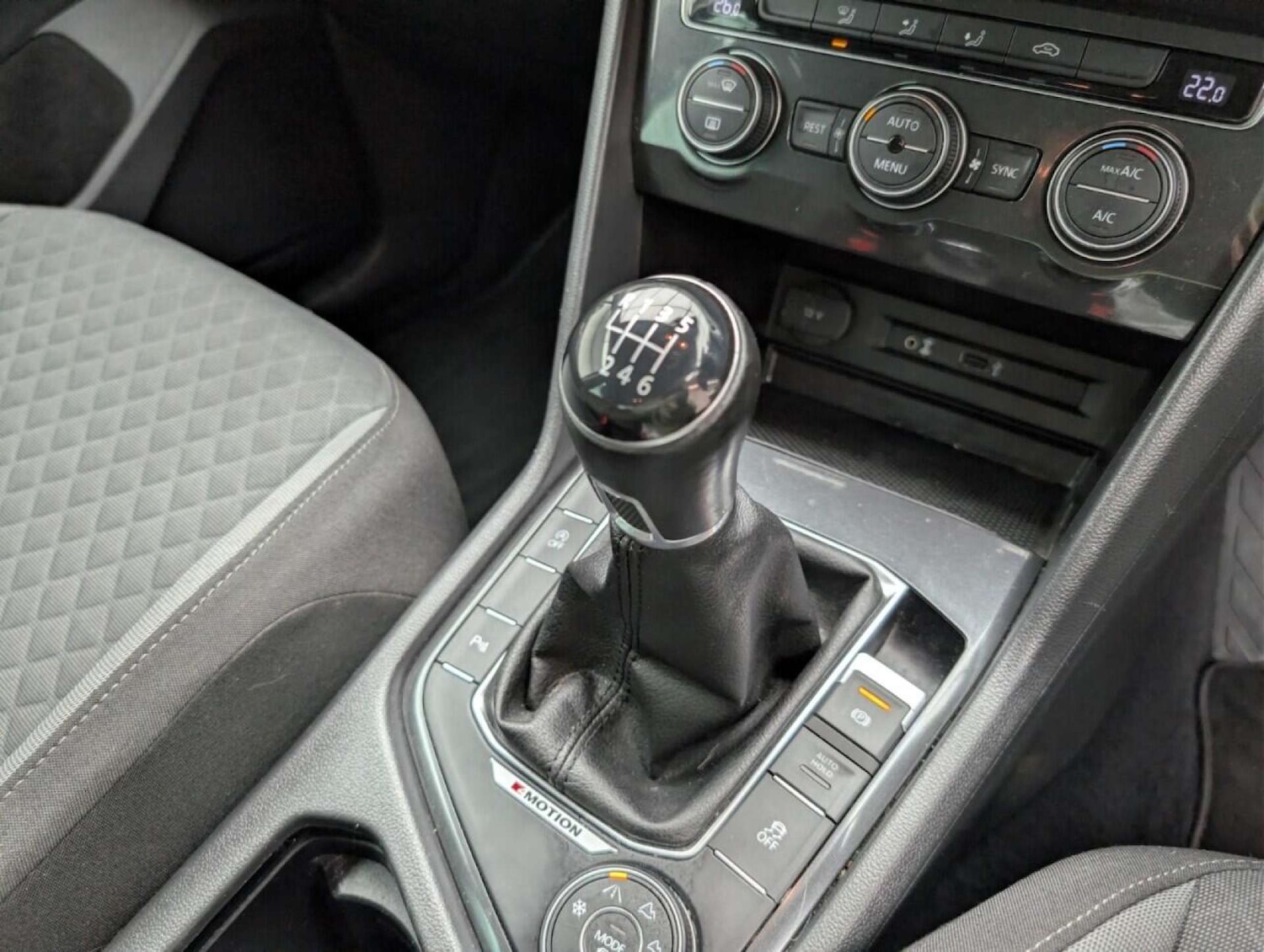 Used Volkswagen Tiguan 2016 for sale - 77714922: Photo 27