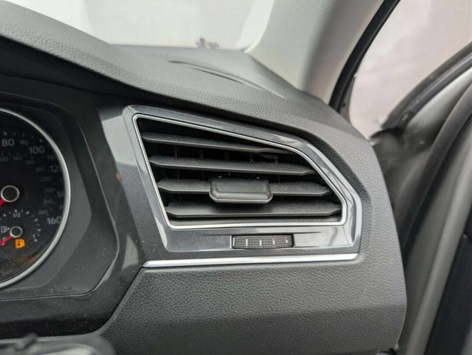 Used Volkswagen Tiguan 2016 for sale - 77714922: Photo 29