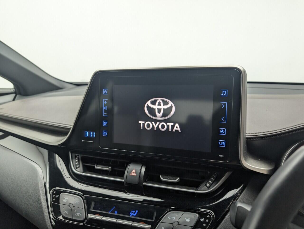 Used Toyota C-HR 2018 for sale - 76742307: Photo 12