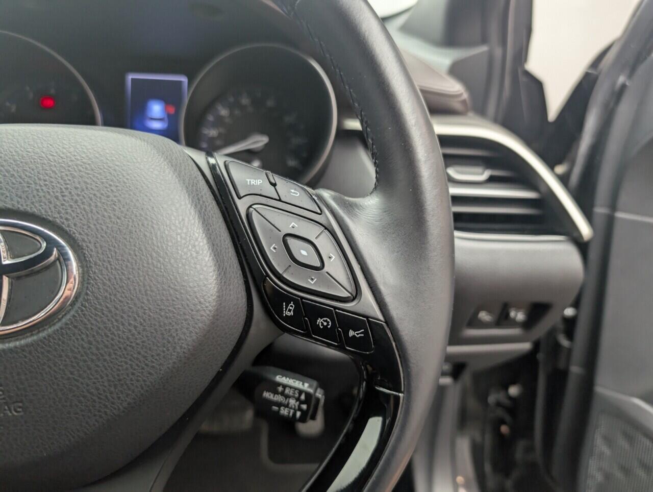 Used Toyota C-HR 2018 for sale - 76742307: Photo 20