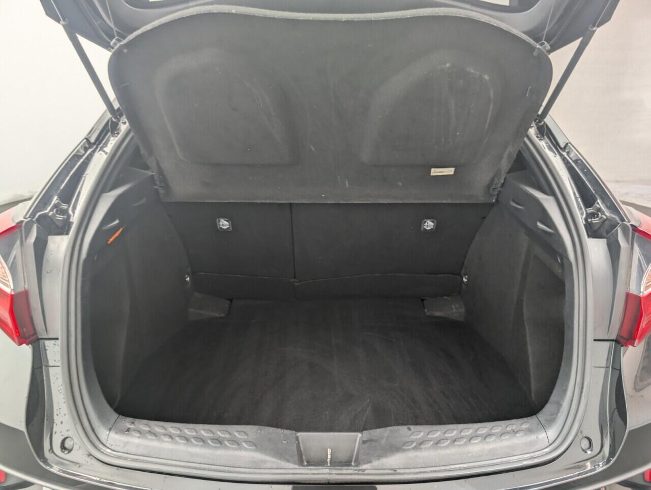 Used Toyota C-HR 2018 for sale - 76742307: Photo 27