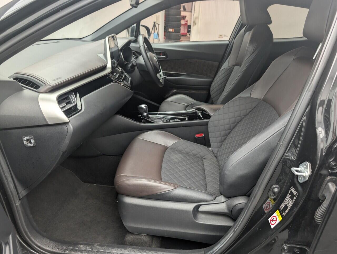 Used Toyota C-HR 2018 for sale - 76742307: Photo 29