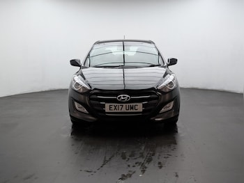 Used Hyundai i30 2017 for sale - 76423564: Photo