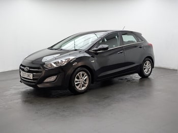 Used Hyundai i30 2017 for sale - 76423564: Photo