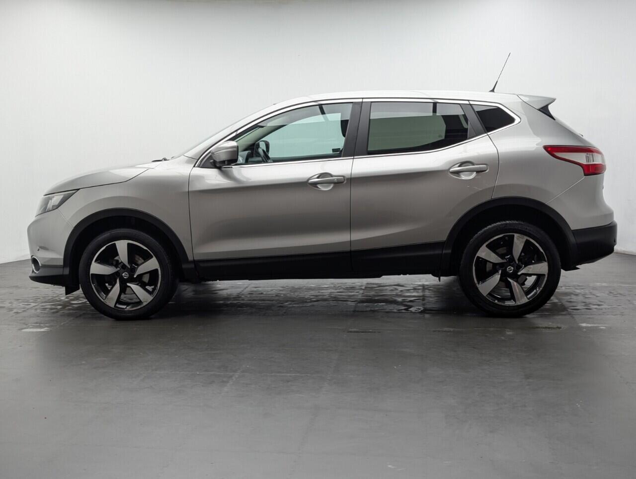 Used Nissan Qashqai 2015 for sale - 76431856: Photo 5