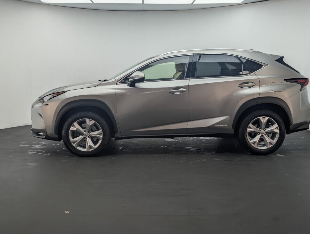 Used Lexus NX 2017 for sale - 76425356: Photo 5