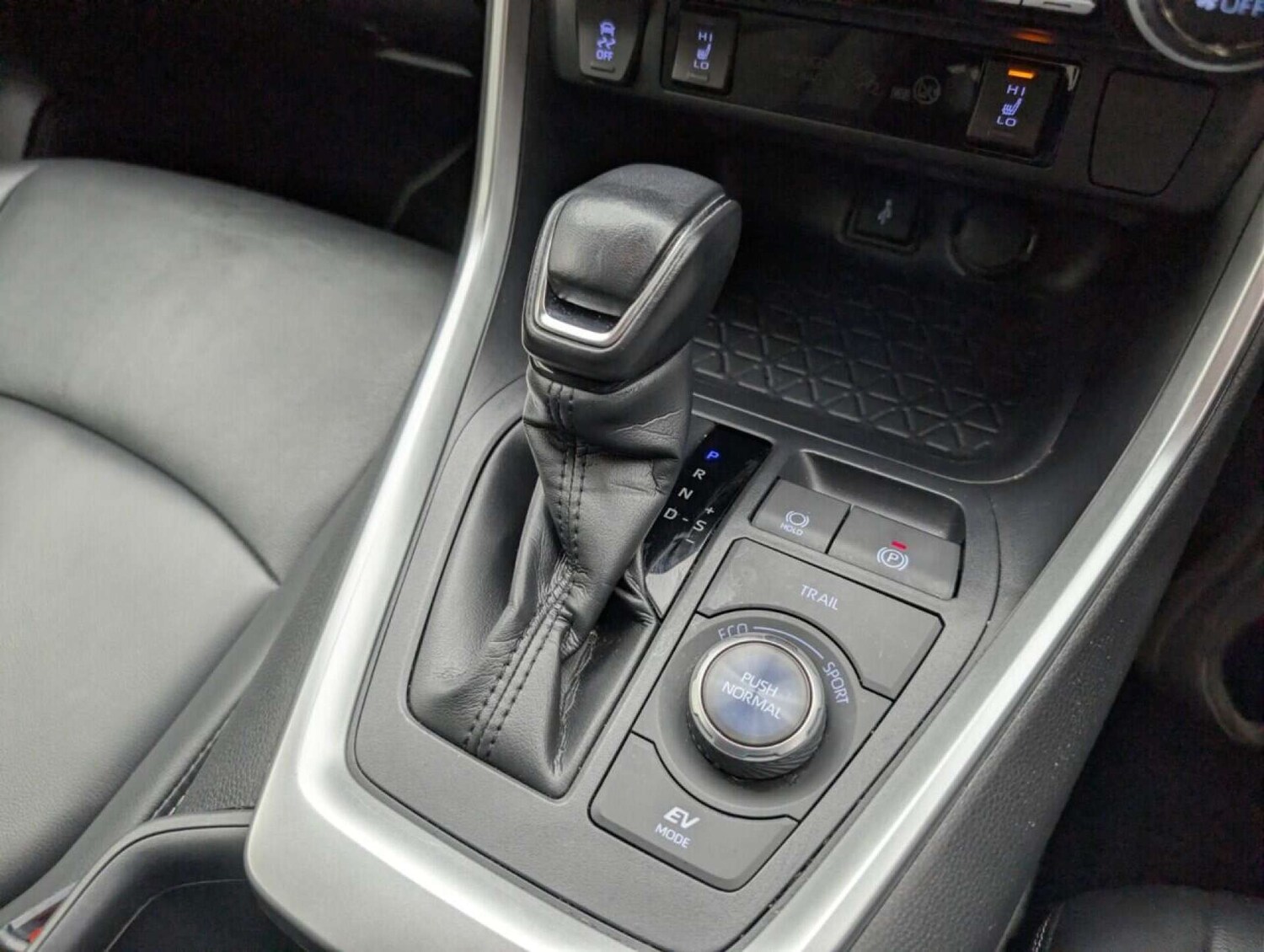 Used Toyota RAV4 2022 for sale - 77713310: Photo 17