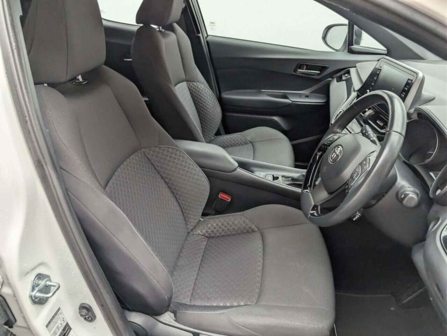 Used Toyota C-HR 2022 for sale - 77713316: Photo 12