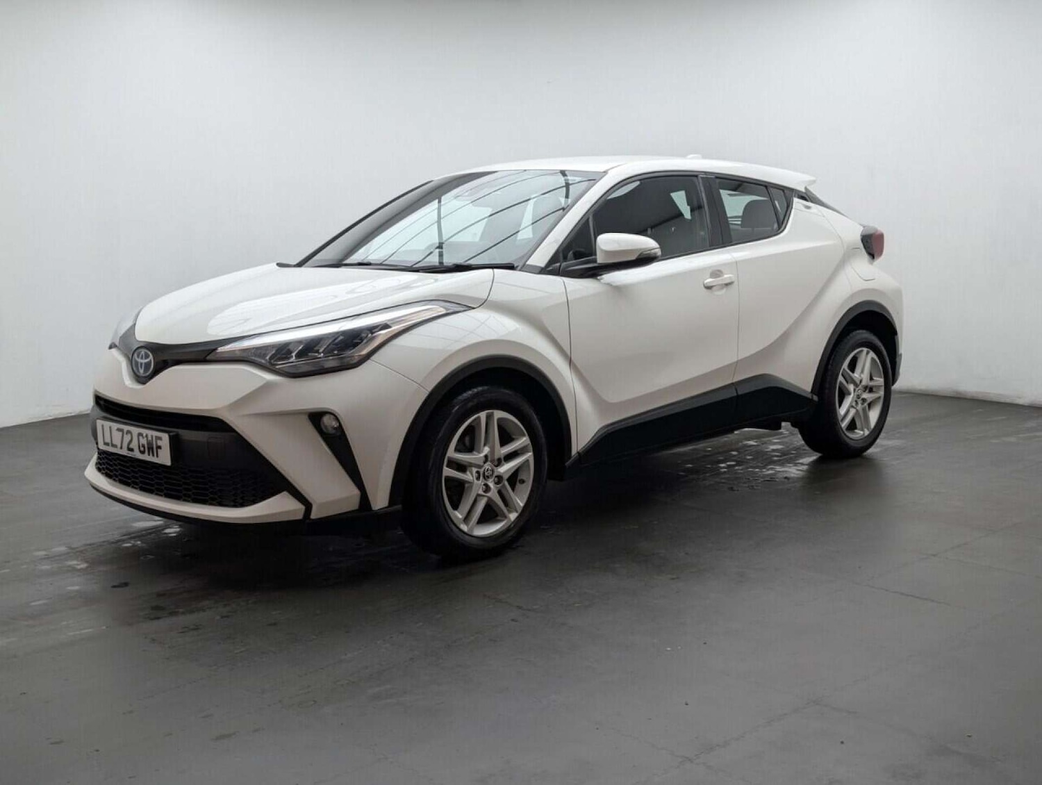Used Toyota C-HR 2022 for sale - 77713316: Photo 4