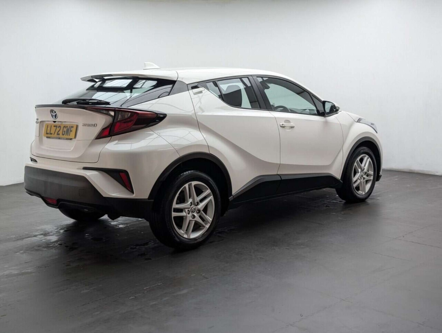 Used Toyota C-HR 2022 for sale - 77713316: Photo 8