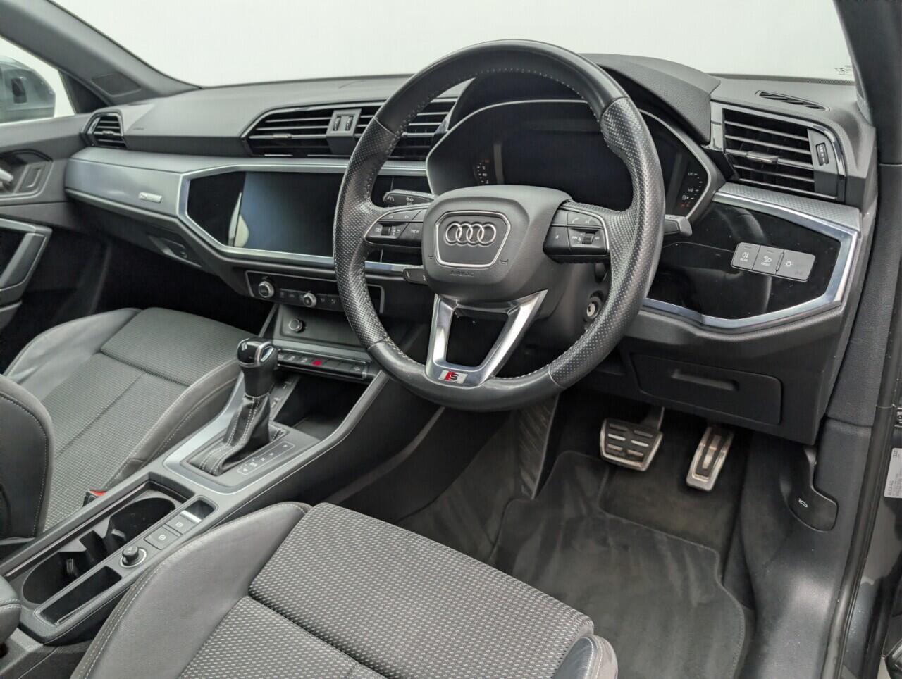 Used Audi Q3 2020 for sale - 76425530: Photo 23