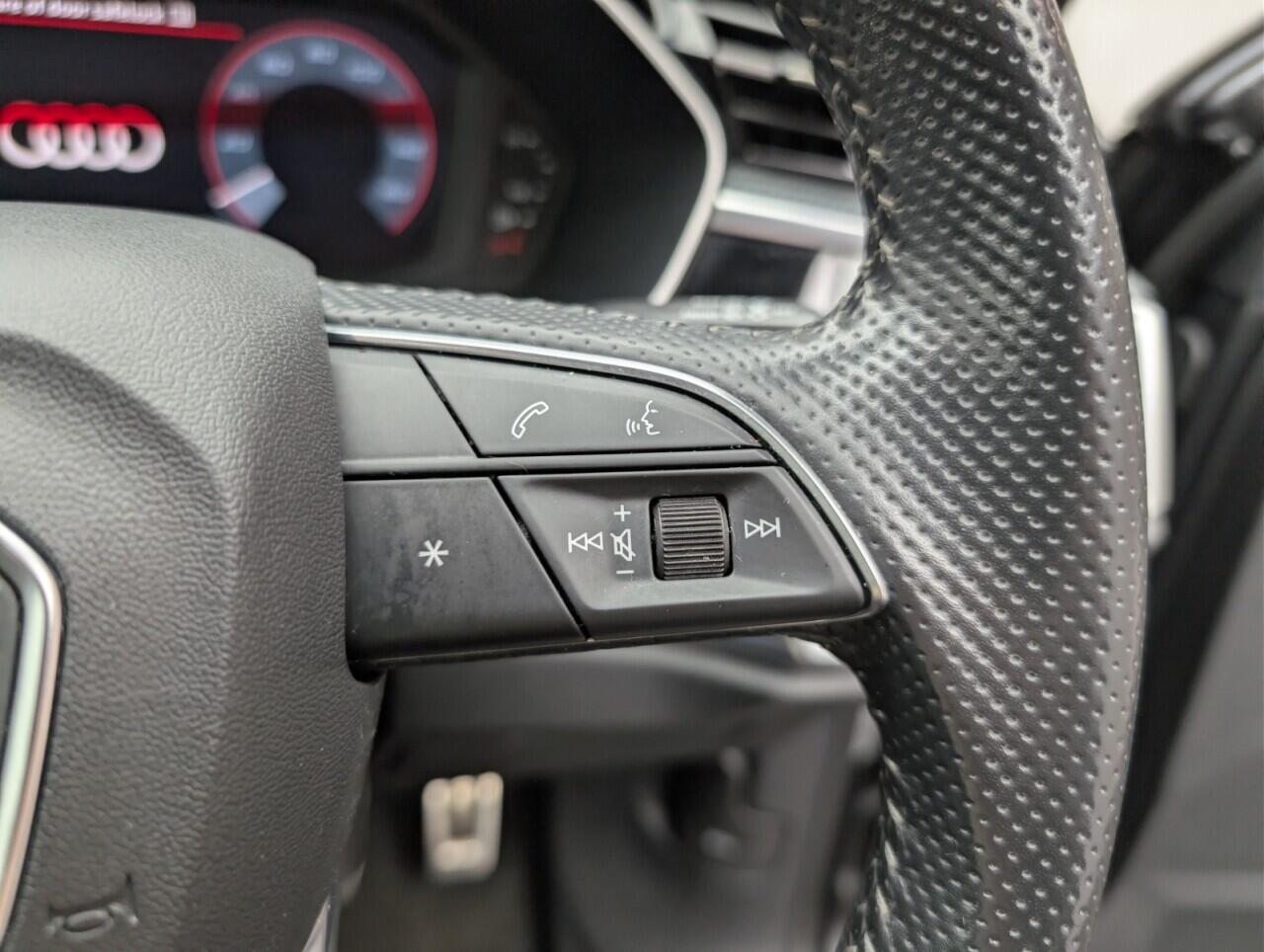 Used Audi Q3 2020 for sale - 76425530: Photo 30