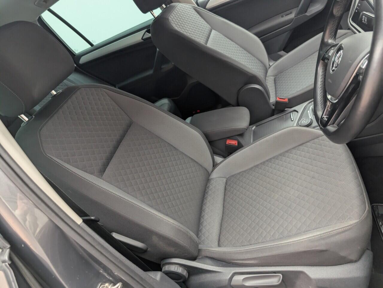 Used Volkswagen Tiguan 2020 for sale - 76423249: Photo 12