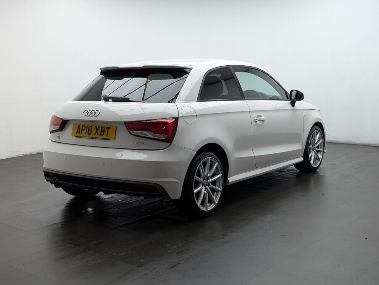 Used Audi A1 for sale - 77671185: Photo 8