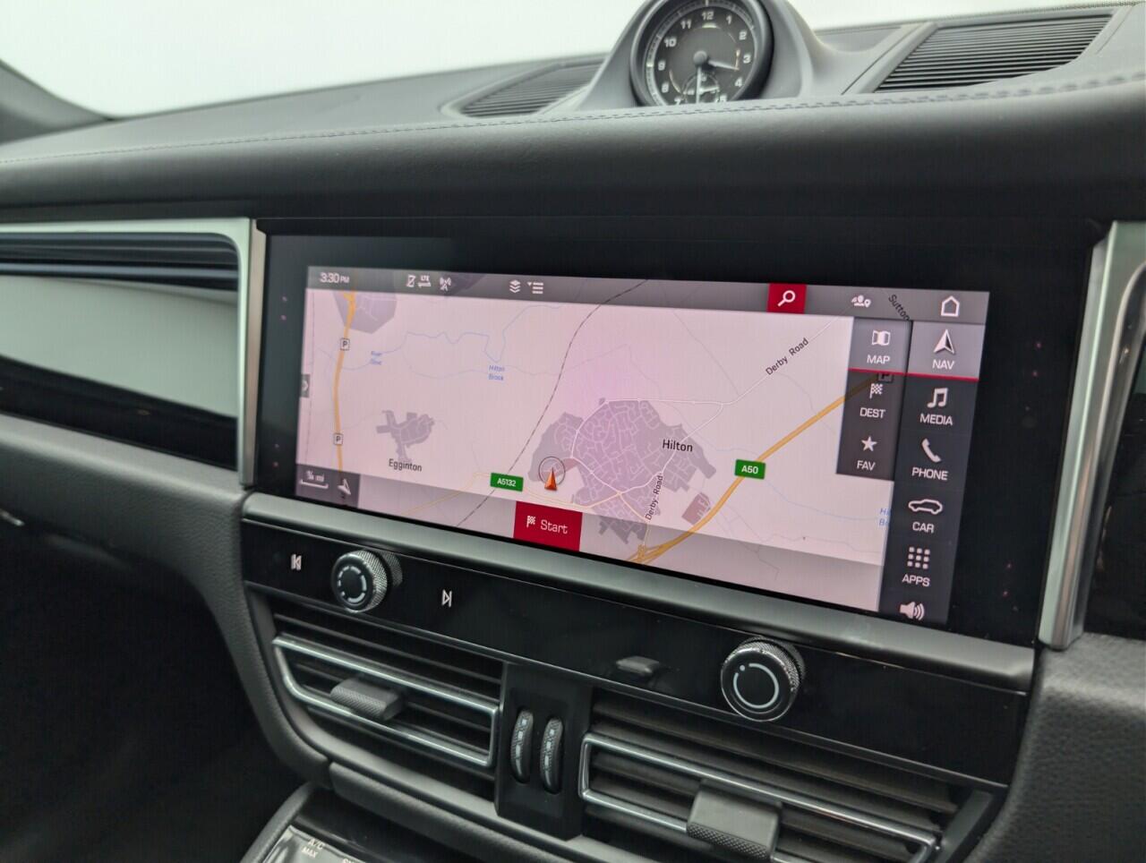 Used Porsche Macan 2022 for sale - 76425224: Photo 13