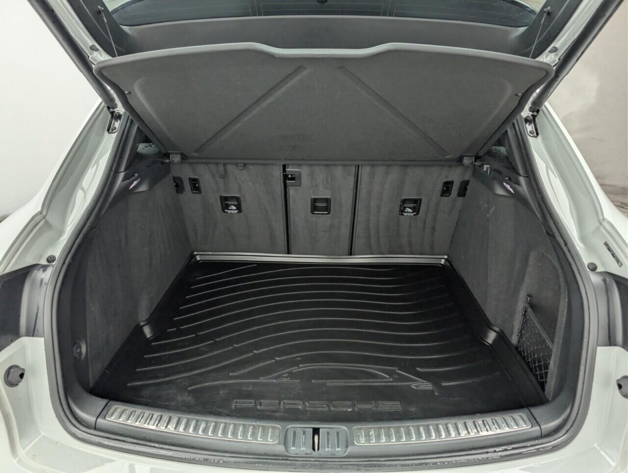 Used Porsche Macan 2022 for sale - 76425224: Photo 28