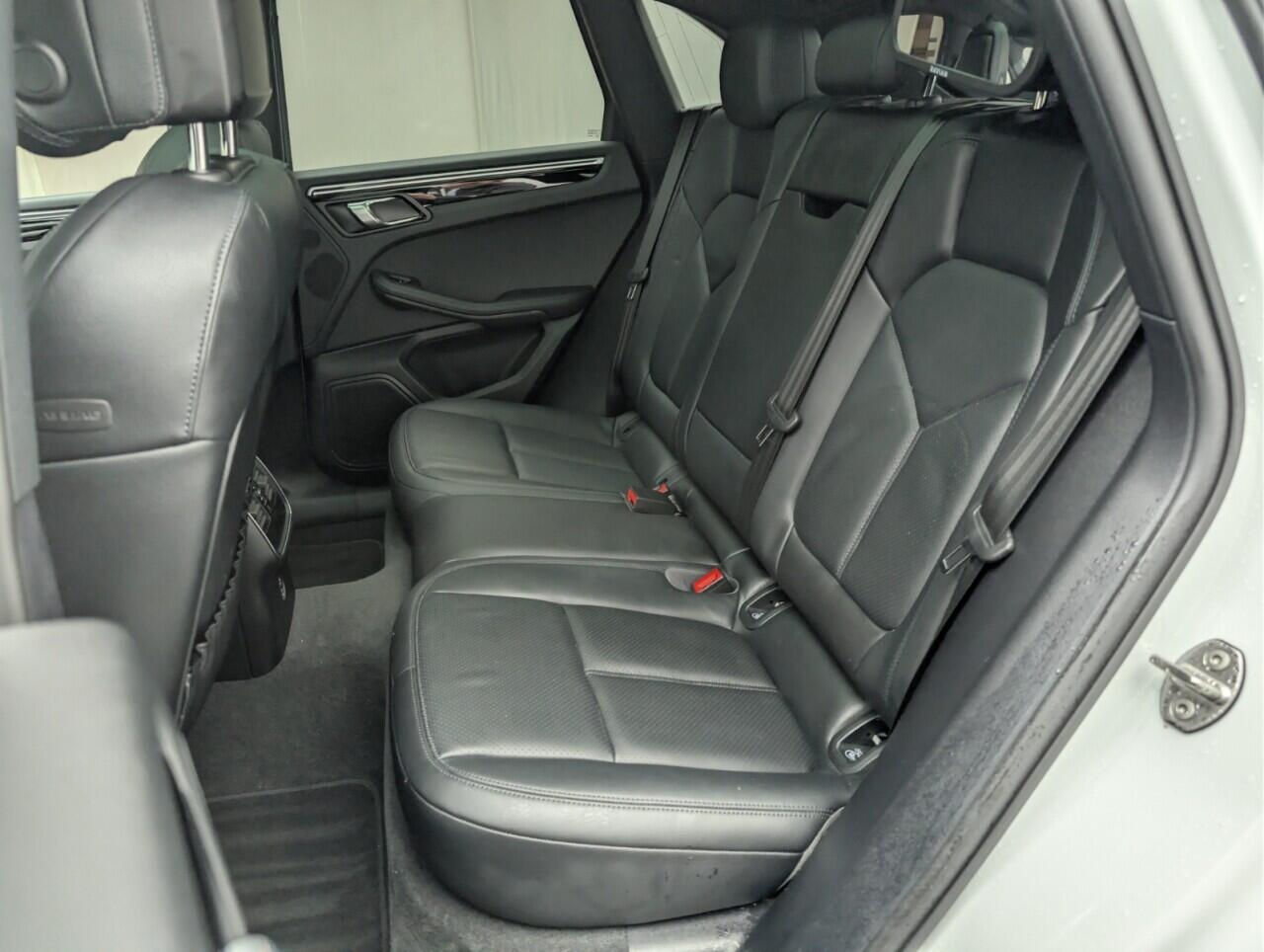 Used Porsche Macan 2022 for sale - 76425224: Photo 30