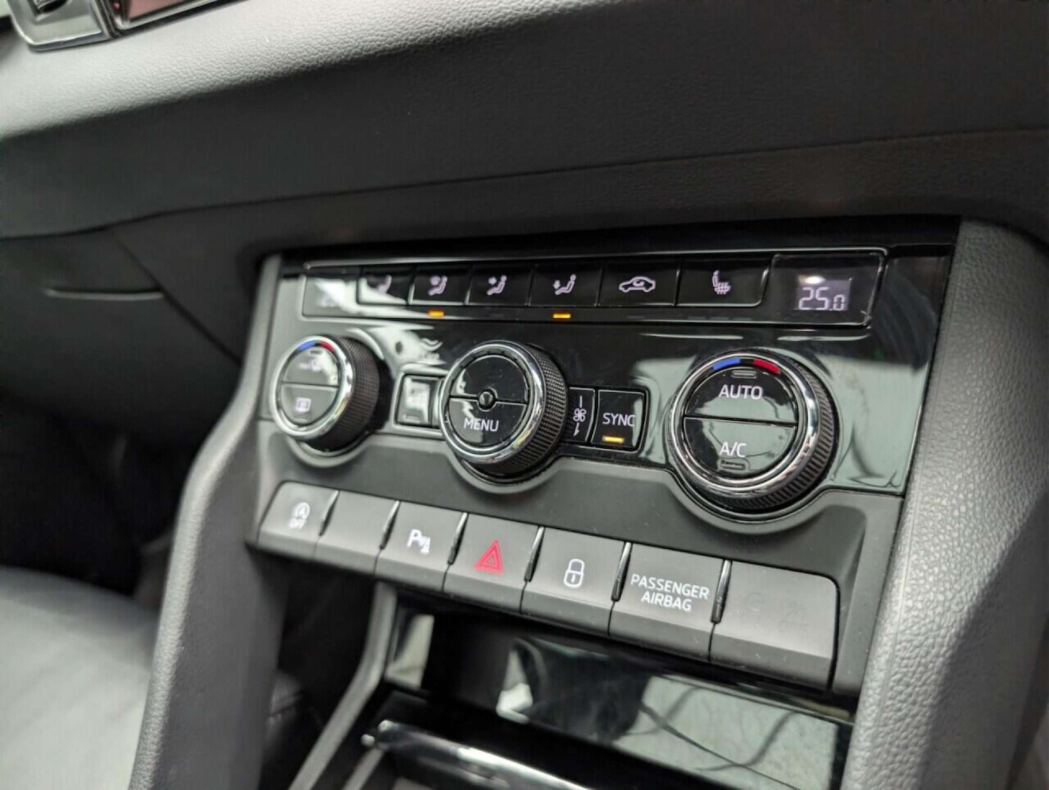 Used Skoda Karoq 2021 for sale - 77714943: Photo 17