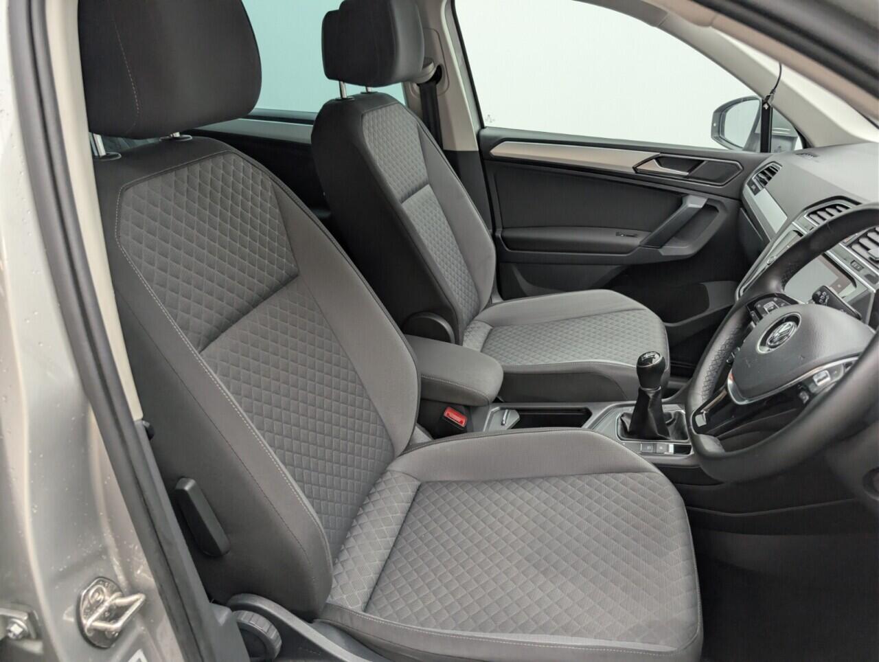 Used Volkswagen Tiguan 2018 for sale - 76607930: Photo 12