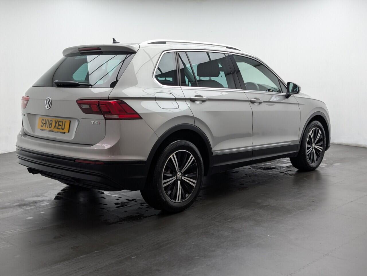 Used Volkswagen Tiguan 2018 for sale - 76607930: Photo 8